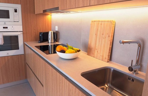 Barril de Cima Apartment | Modern Oasis with Sunlit Patio in Carvoeira