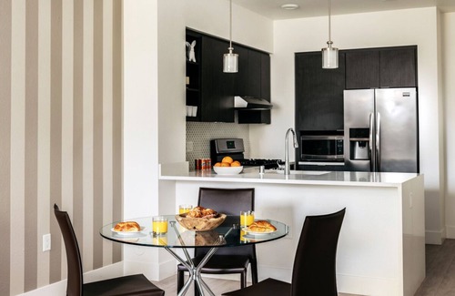 Sunnyvale Apartment | Modern One Bedroom Apartment in Silicon Valley