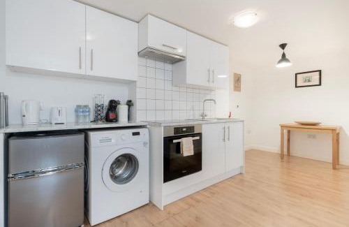 Harrow Road Apartment | Modern one bedroom flat in Central London