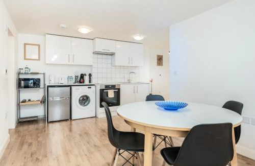 Harrow Road Apartment | Modern one bedroom flat in Central London