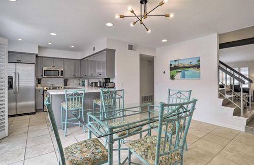 Palm Springs House | Modern Palm Springs Townhome Near Golf Courses