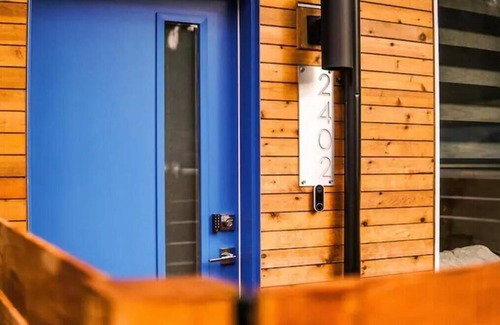 North Delridge House | Modern Park View Townhouse in West Seattle