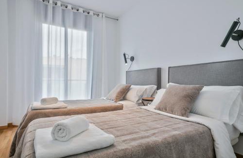 Poblenou Apartment | Modern Penthouse with Large Terrace in Poblenou Perfect for Holidays or Work Close to the Beach and Public Transport