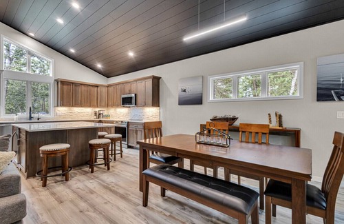 Nekoosa Apartment | Modern Pines | Hot Tub · Theater · Arcades · Luxe