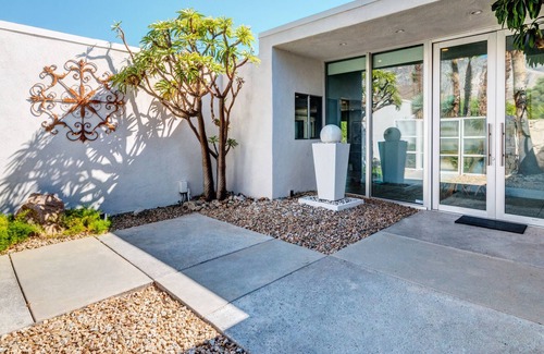 Indian Canyon House | Modern Pool Home in Indian Canyon Estates 4BD/3.5BT