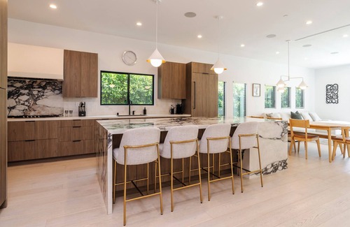Valley Village Villa | Modern Poolside Paradise in Sherman Oaks