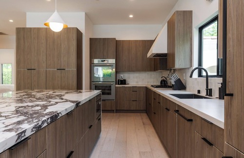 Valley Village Villa | Modern Poolside Paradise in Sherman Oaks