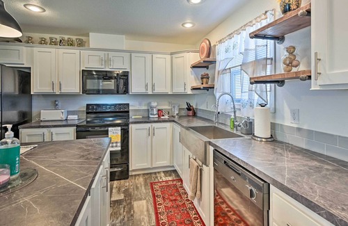 Prescott Valley House | Modern Prescott Valley Home on 2 Acres!