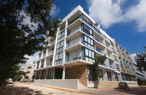 Zazil-ha Apartment | Modern & Private Apto. a few steps from the beach!