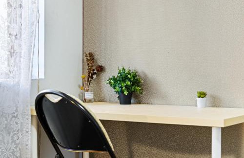 Liverpool House | Modern Private Single Room - Centrally Located at Liverpool - Shared Bathroom