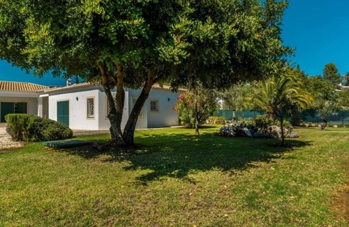 Alcalar House | Modern remodeled Villa w/private pool & Wi-Fi