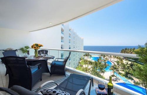 Flamingos House | Modern- Renovated- Breathtaking 6th Floor- 3 Bedrooms Villa Magna
