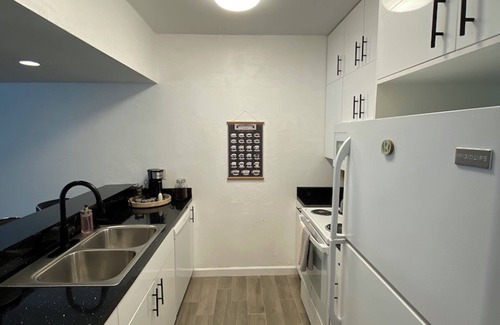 Grenelefe Apartment | Modern, Renovated, Spacious and Serene. Family and Dog Friendly.