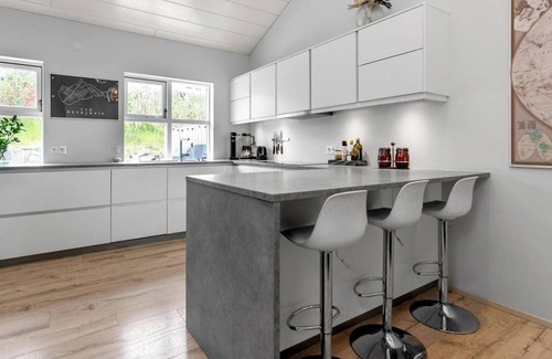Arbær House | Modern Retreat in Reykjavik: Your Gateway to Nature and City Life