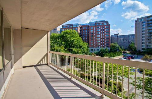 Aurora Highlands Apartment | Modern Retreat Near Metro with Pool Access