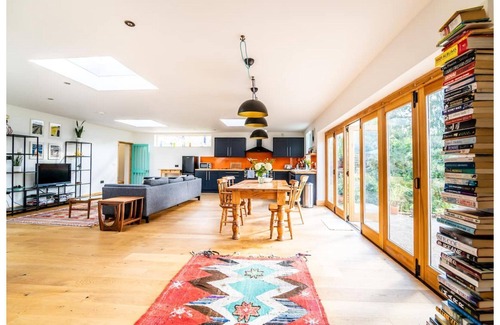 Norwich House | Modern Riverside Retreat, Norwich