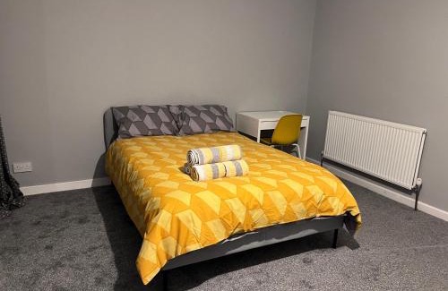 Coventry House | Modern Room Close to Warwick University