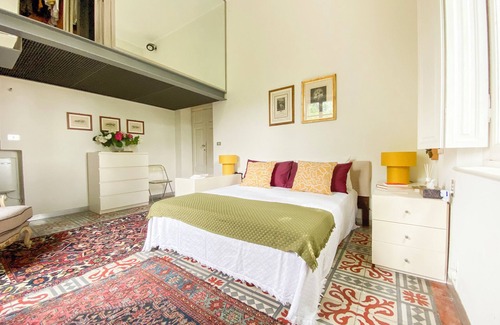 Parma Bed & Breakfast | Modern room with bathroom