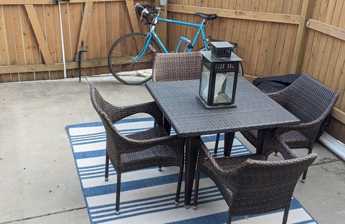 Columbia Heights House | Modern rowhouse to rent short term in vibrant Columbia Heights