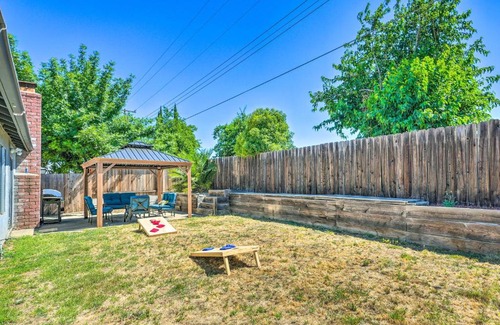Sacramento House | Modern Sacramento Home with Yard 12 Mi to Dtwn