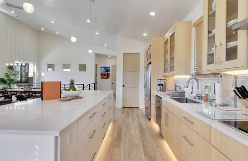 Cedar City House | Modern Scenic Escape: Luxury & Views in Cedar City
