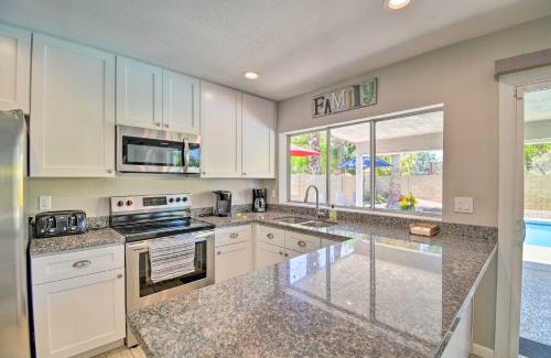 La Paz At Desert Springs House | Modern Scottsdale Getaway with Pool and Putting Green!