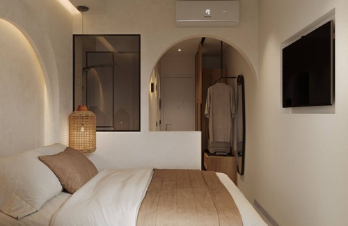 Haraki Hotel | Modern Seafront Room on the 1st Floor