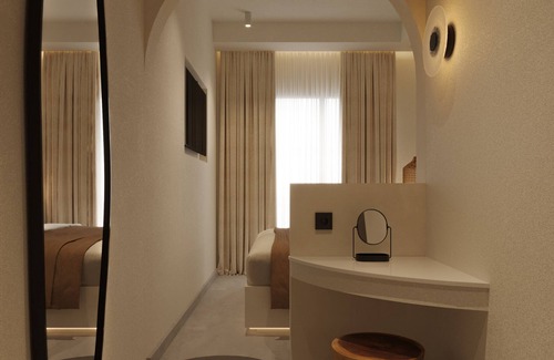 Haraki Hotel | Modern Seafront Room on the 1st Floor