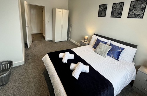 Doncaster Apartment | Modern Serviced Apartment - Near Doncaster City Centre