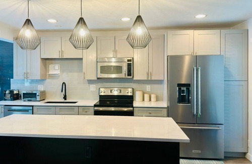 West Highland House | Modern Sloan's Lake Dream Home. Central Location - Pet Friendly!