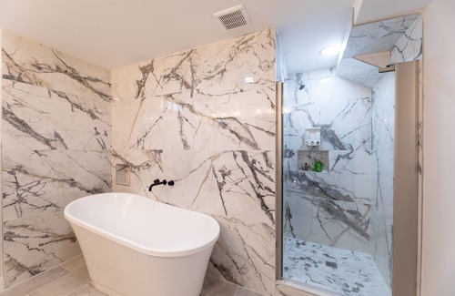 Southeast House | Modern & Spacious 2 bed/2 bath Close to DU