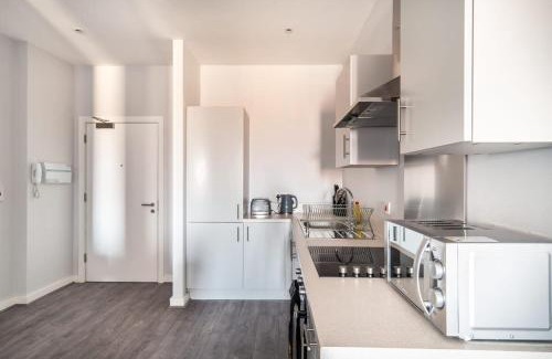 Liverpool Apartment | Modern & Spacious 2 Bed Apartment in Waterloo Liverpool