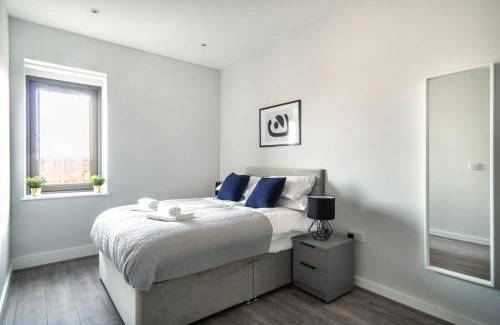Liverpool Apartment | Modern & Spacious 2 Bed Apartment in Waterloo Liverpool