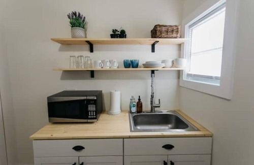 Dayton House | Modern & Spacious 2 Bedroom Home in Daytonn