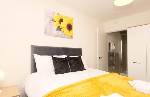 Leeds Apartment | Modern Spacious 2 Bedroom Apartment