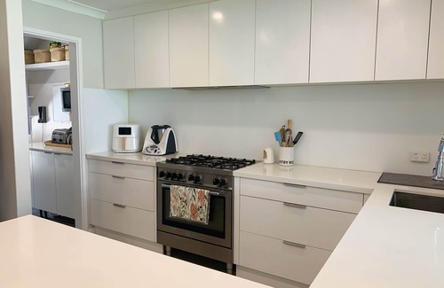Wembley House | Modern spacious 2 story home