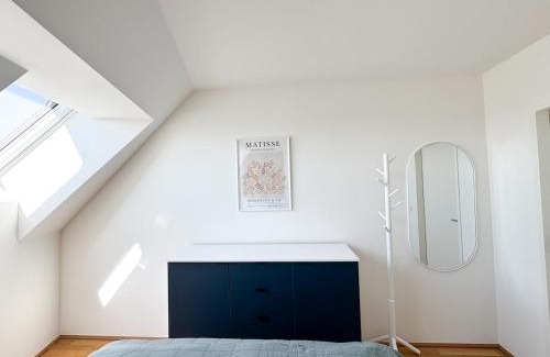 Floridsdorf Apartment | Modern & Spacious 2BR Apartment with Balcony