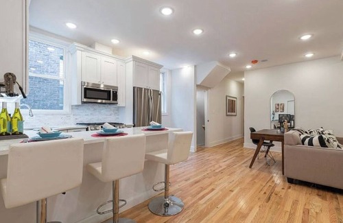 The Heights Condo | Modern & Spacious 3 BED/2 BA Condo mins from NYC