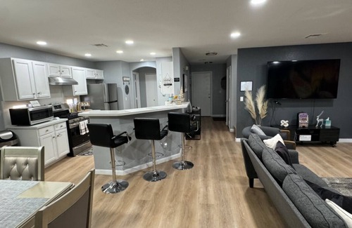 Blue Diamond Ranch House | Modern & Spacious 3 Bed/2 Bath-Sleeps 8, Near Airport, Strip & Stadium