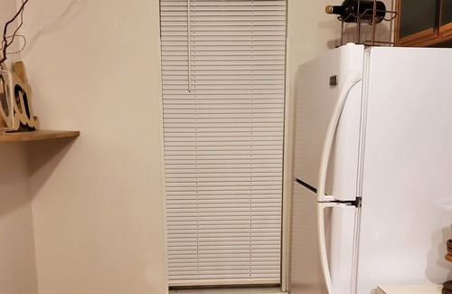 Central Newport News Condo | Modern, Spacious Condo with Loft, Minutes from the Beach!