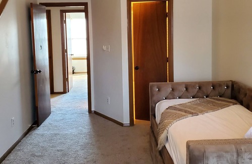 Central Newport News Condo | Modern, Spacious Condo with Loft, Minutes from the Beach!