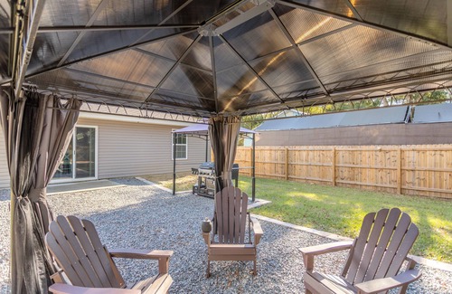 Dunnellon House | Modern Spacious Comfy 3 Bedroom 2 Bathroom Home Short Walk to Rainbow River