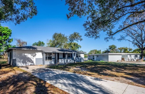 Temple Crest House | ☆Modern & Spacious☆ Family Ready | Ace Location