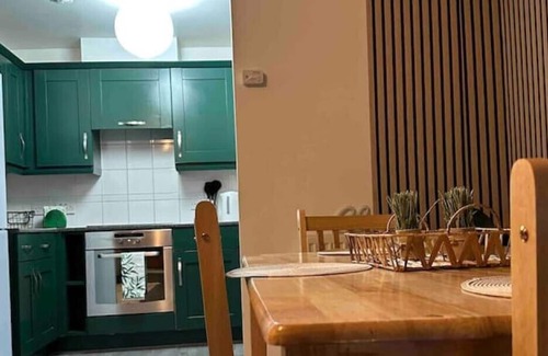 West Thornton Apartment | Modern Spacious Apartment