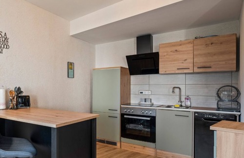 Lenzkirch Apartment | Modern & Spacious, Home Cinema & popcorn, parking, near lake, ideal for families