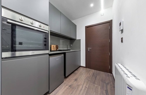 Golders Green Apartment | Modern Spacious Sleeps 4 Studio Golders Green