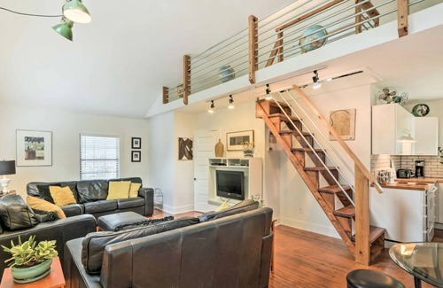St. Elmo Improvement League House | Modern St. Elmo Cottage - basketball court & fire pits!