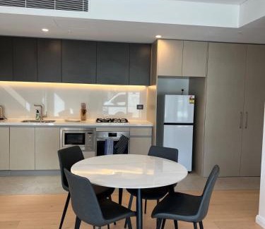 Rouse Hill Apartment | Modern Stay by Tallawong Metro