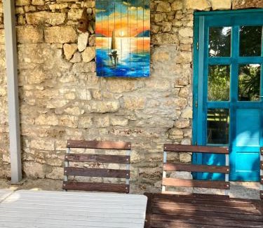 Balatonfured House | Modern stone house in Balatonfüred with jacuzzi