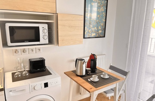 Palaiseau Apartment | Modern studio, 3 min walk from MASSY-TGV STATION